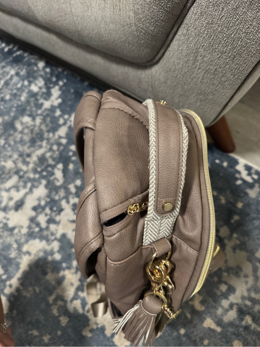 Itzy Ritzy diaper bag backpack - Picture 4 of 6